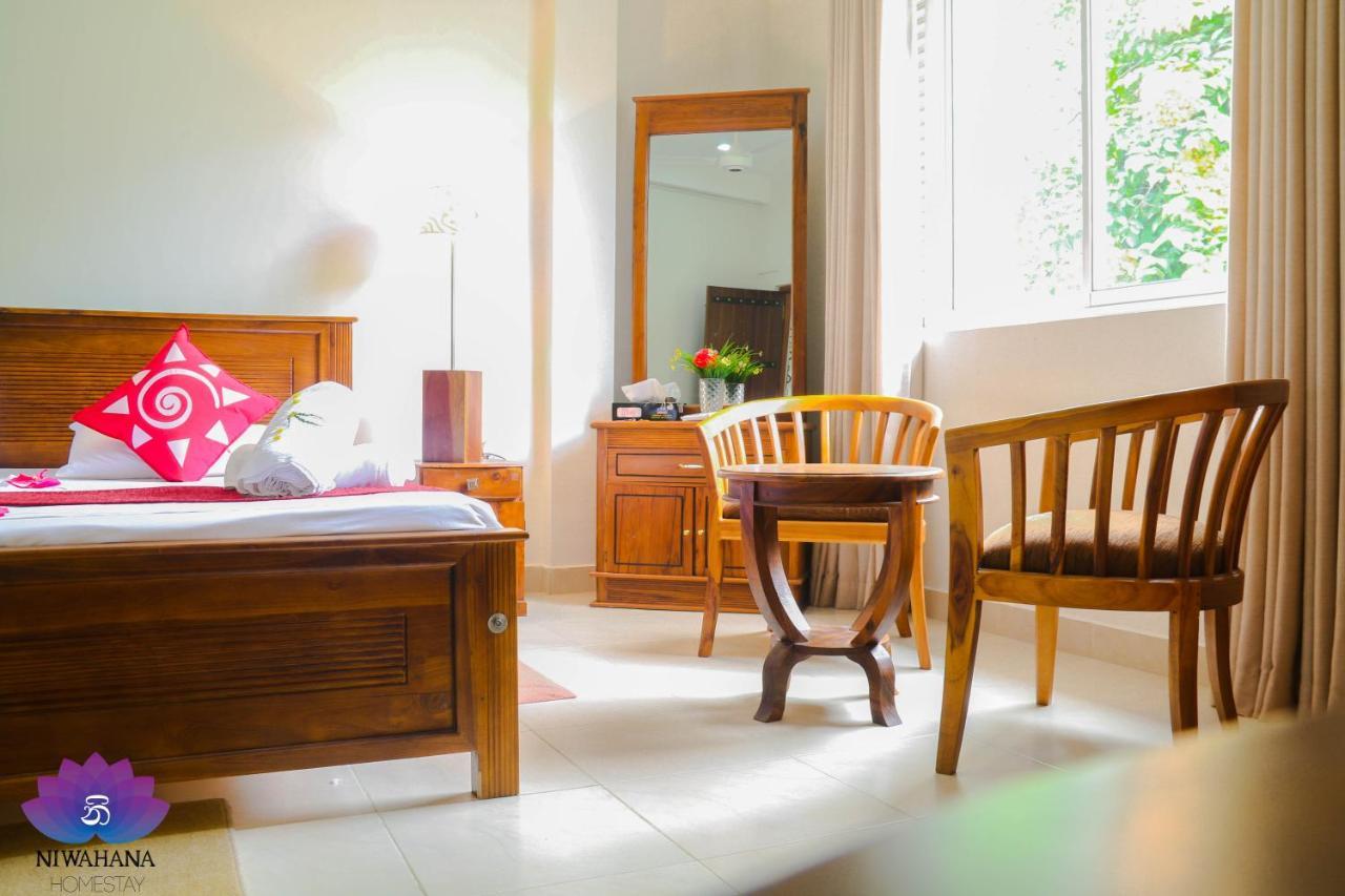 Nivahana Homestay كاندي المظهر الخارجي الصورة