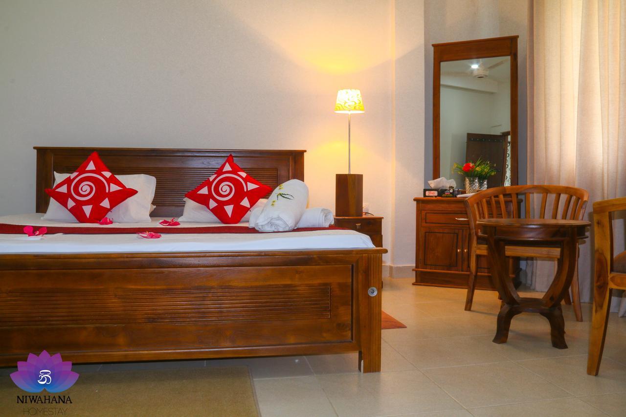 Nivahana Homestay كاندي المظهر الخارجي الصورة