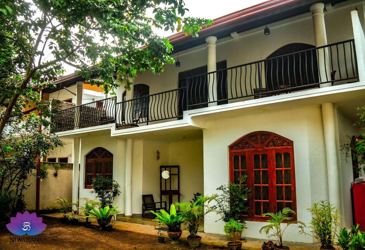 Nivahana Homestay كاندي المظهر الخارجي الصورة