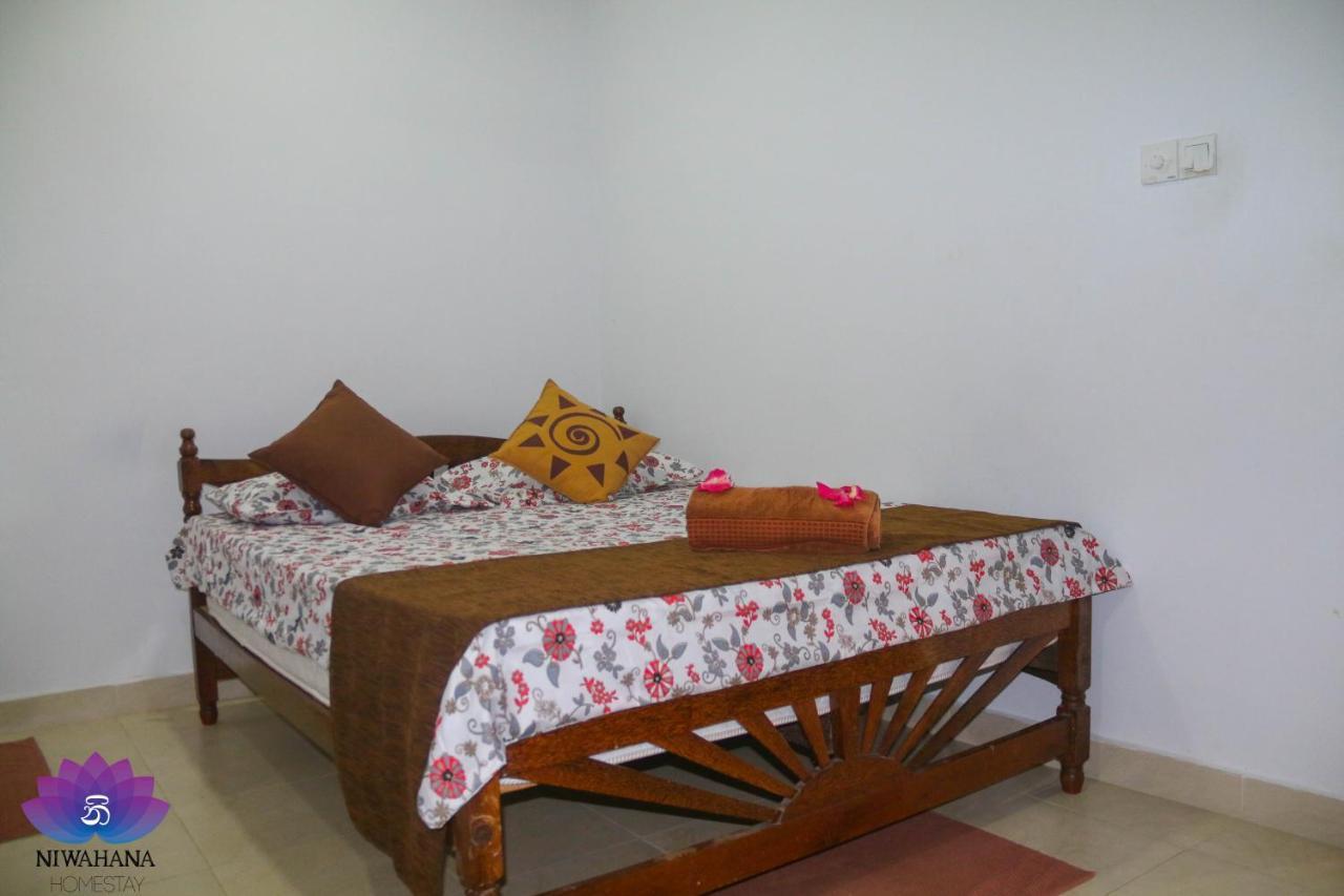 Nivahana Homestay كاندي المظهر الخارجي الصورة