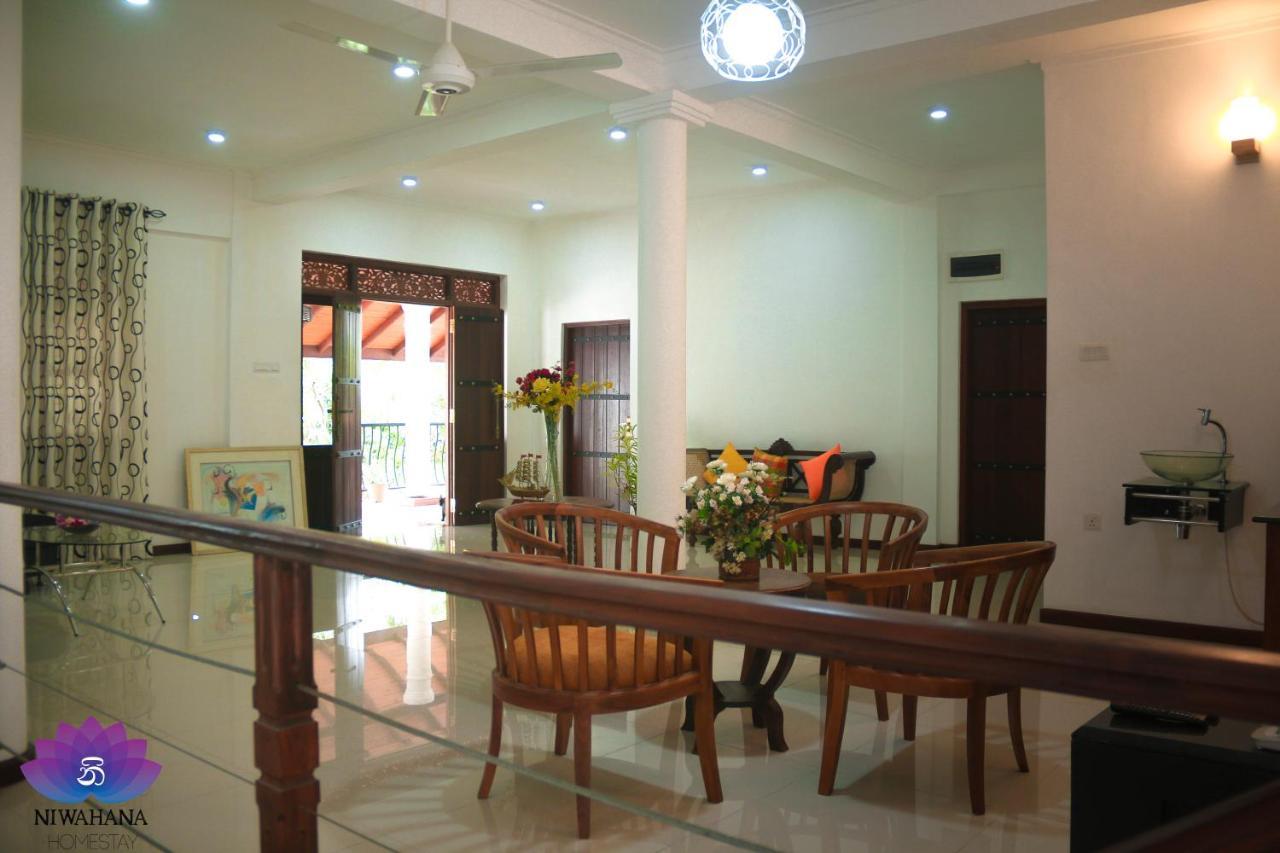 Nivahana Homestay كاندي المظهر الخارجي الصورة