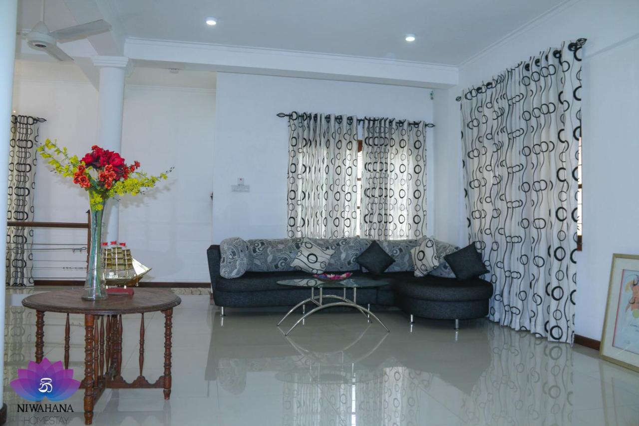 Nivahana Homestay كاندي المظهر الخارجي الصورة