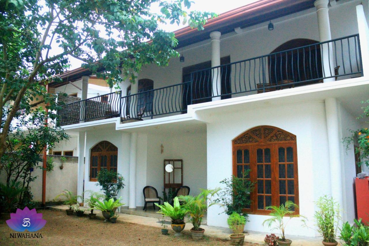 Nivahana Homestay كاندي المظهر الخارجي الصورة