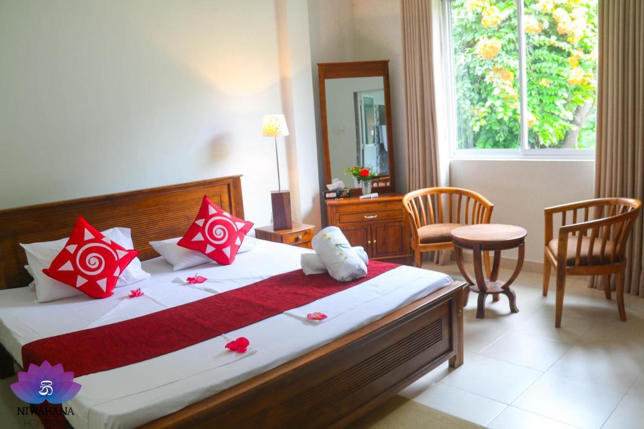 Nivahana Homestay كاندي المظهر الخارجي الصورة