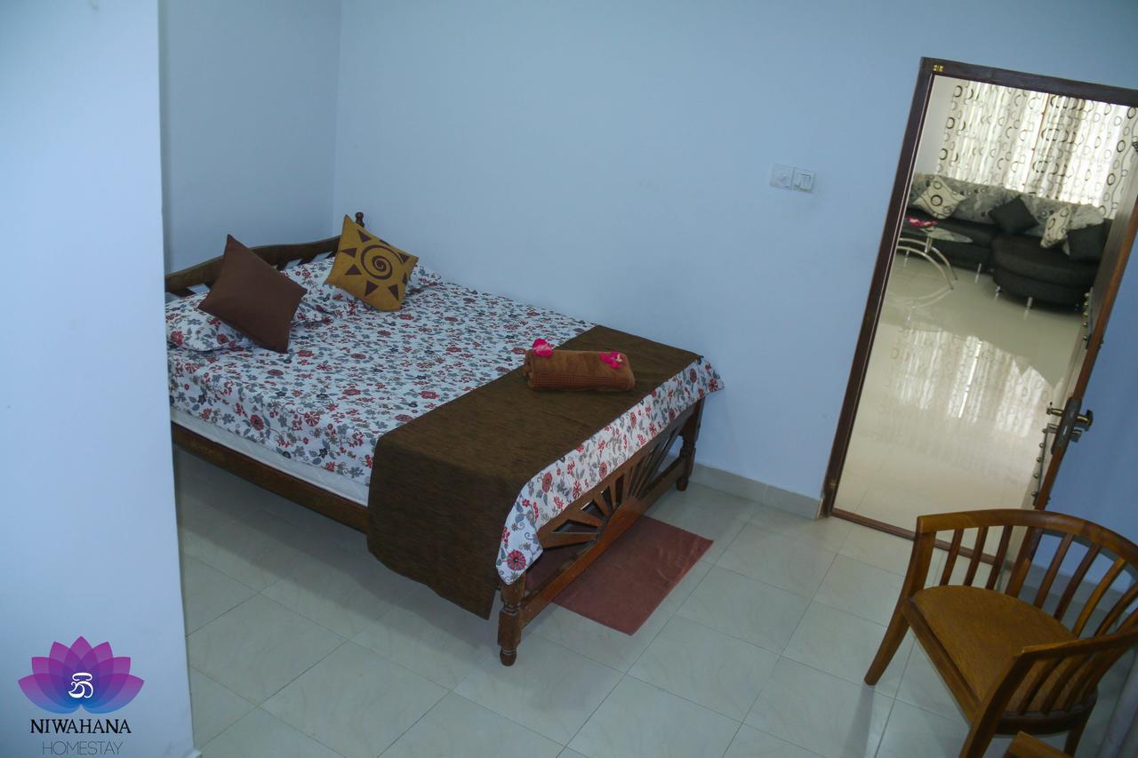 Nivahana Homestay كاندي المظهر الخارجي الصورة