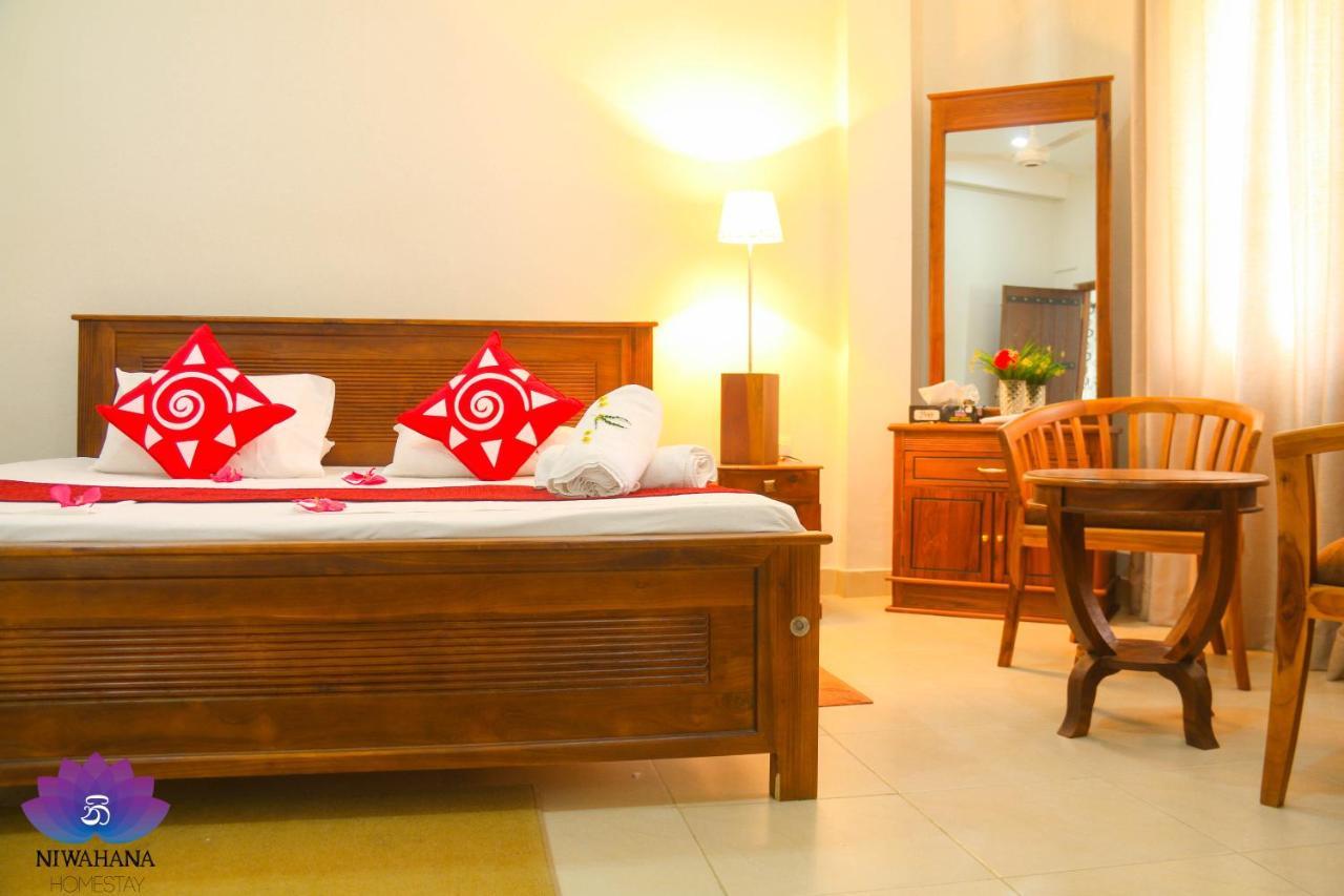 Nivahana Homestay كاندي المظهر الخارجي الصورة
